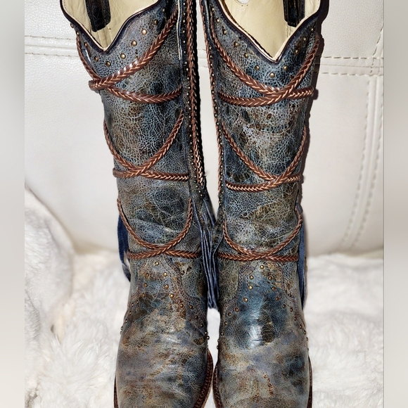 Corral boots, snip toe, size 8.5 - Picture 3 of 6